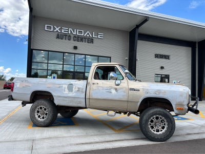 1993 Dodge D250 & W250 Base