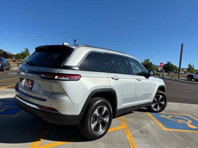 2022 Jeep Grand Cherokee 4xe Base