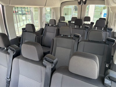 2025 Ford Transit Passenger Wagon XLT