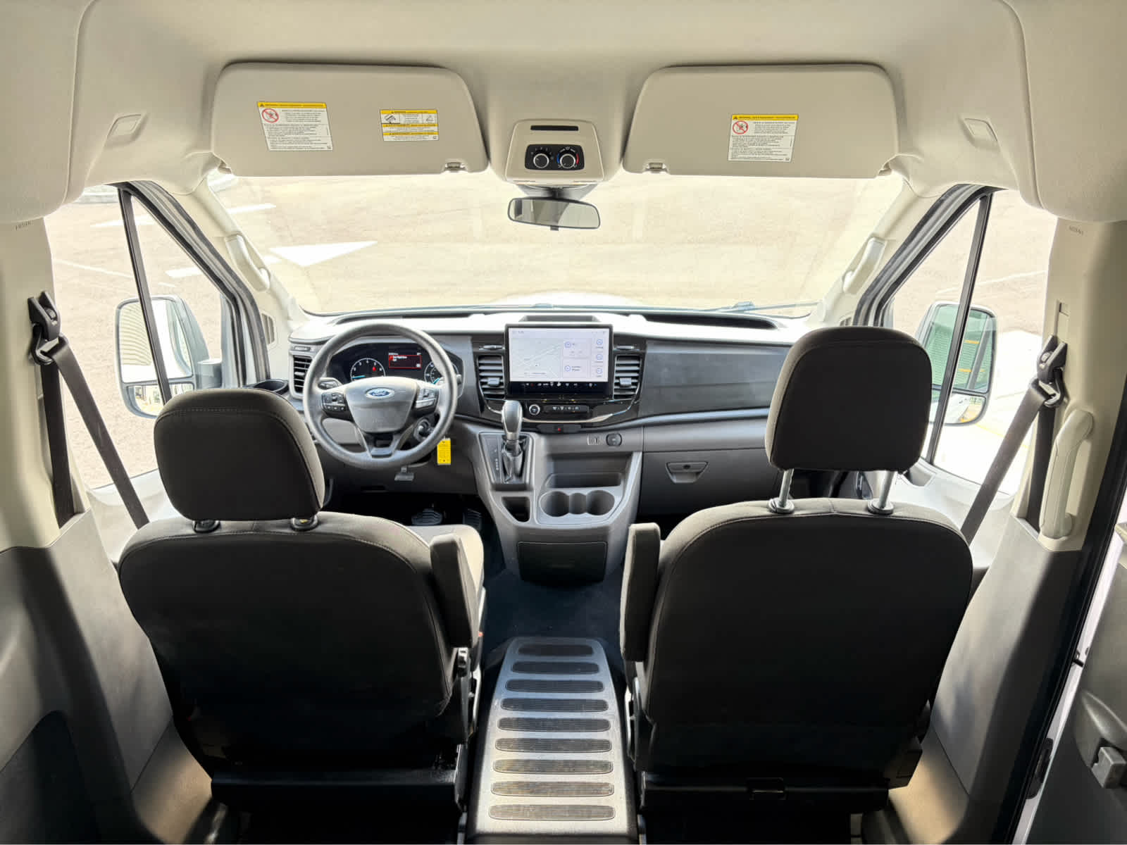 2025 Ford Transit Passenger Wagon XLT