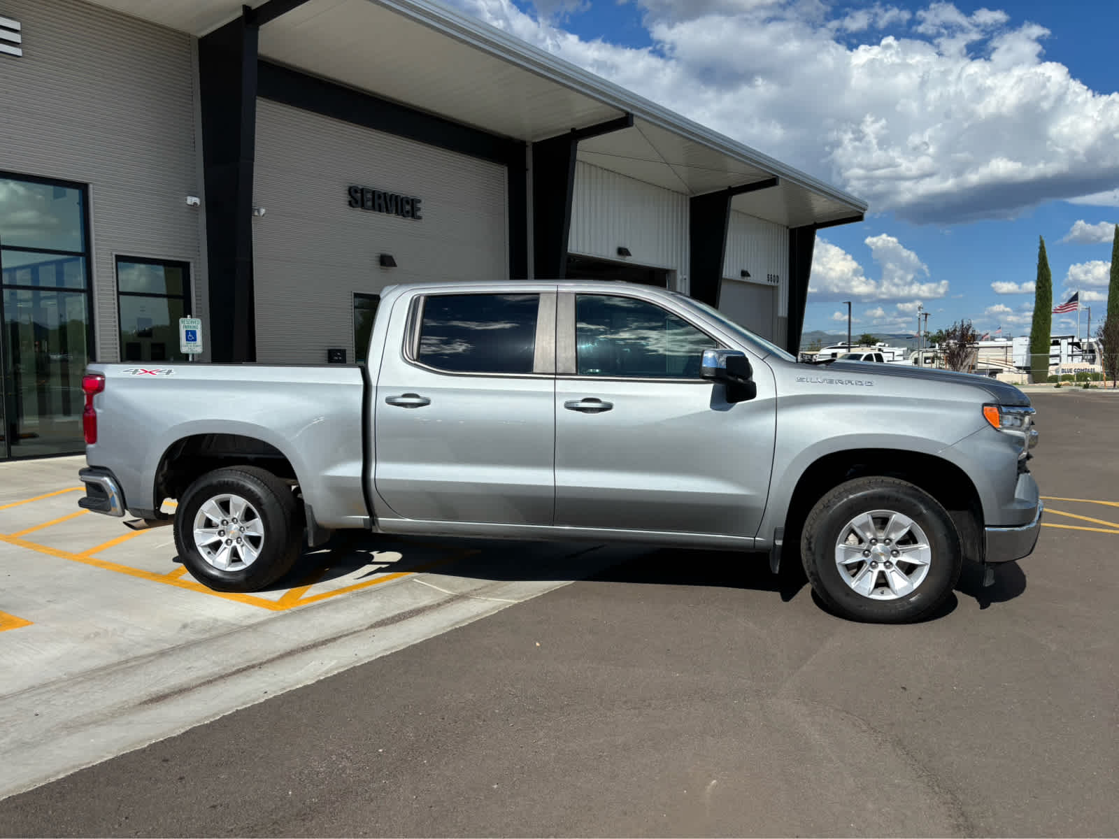 2025 Chevrolet Silverado 1500 LT