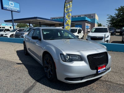 2021 Chrysler 300 Touring