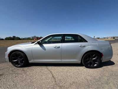2021 Chrysler 300 Touring