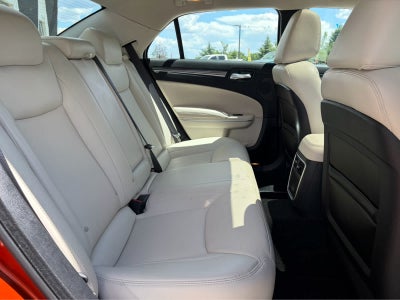 2021 Chrysler 300 Touring L