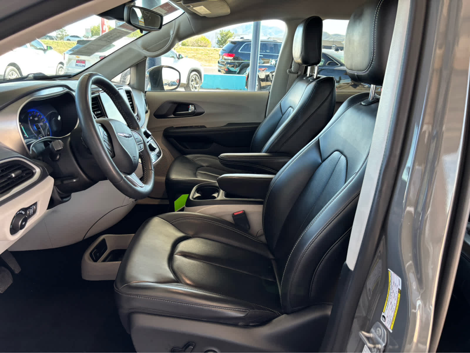 2023 Chrysler Pacifica Touring L