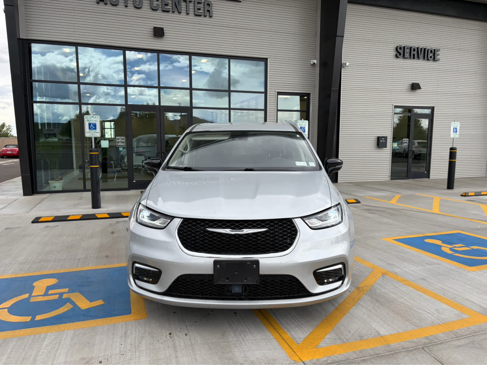 2024 Chrysler Pacifica Touring L