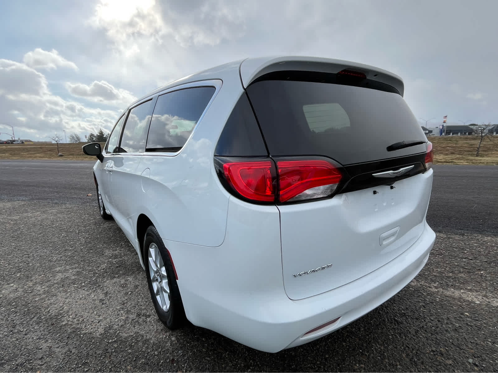 2022 Chrysler Voyager LX
