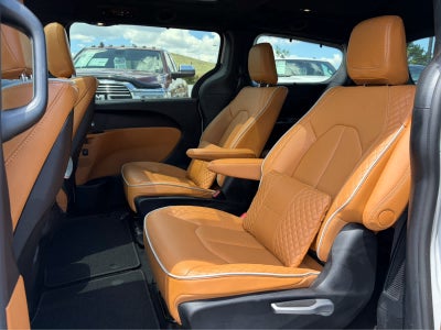 2023 Chrysler Pacifica Pinnacle