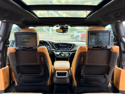 2023 Chrysler Pacifica Pinnacle