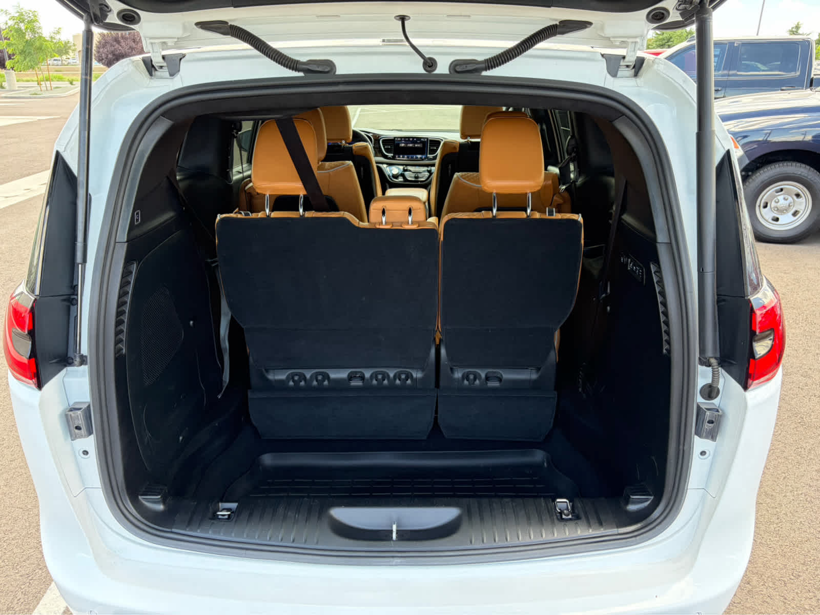 2023 Chrysler Pacifica Pinnacle