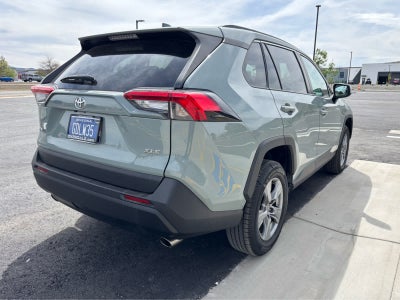 2022 Toyota RAV4 XLE