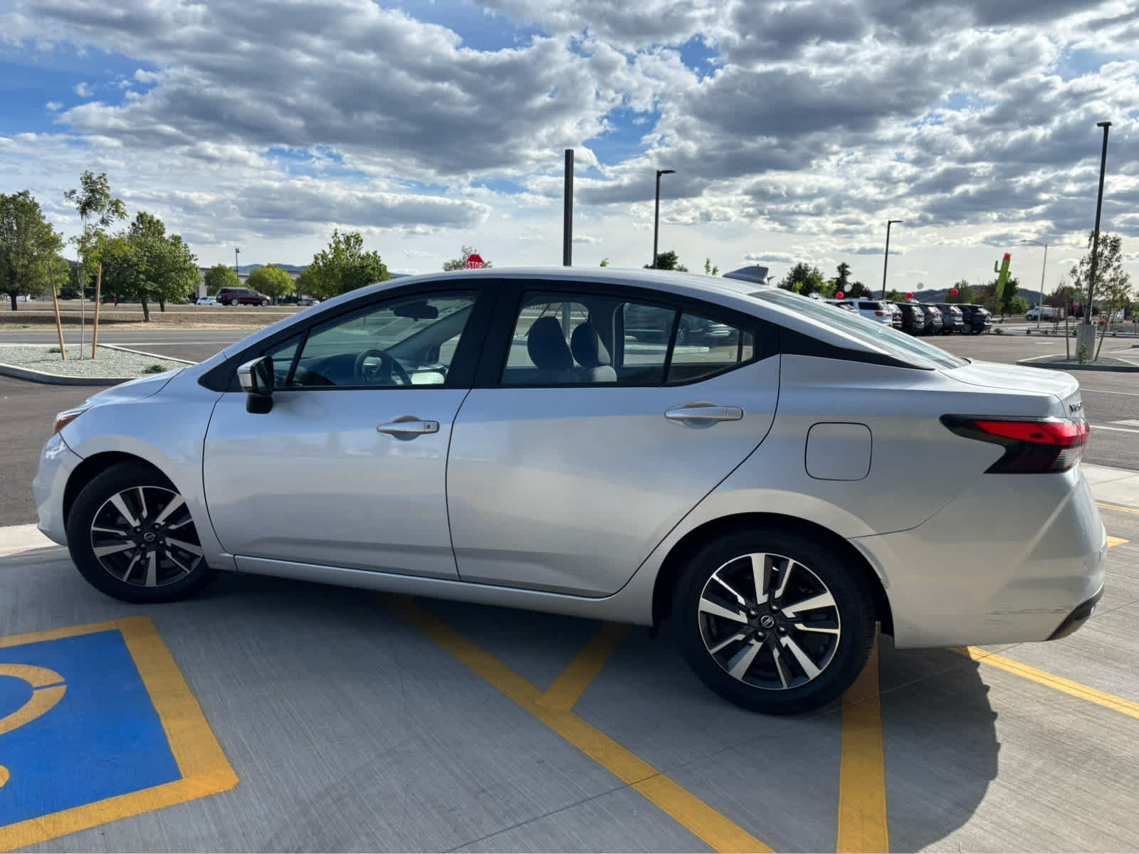 2021 Nissan Versa SV