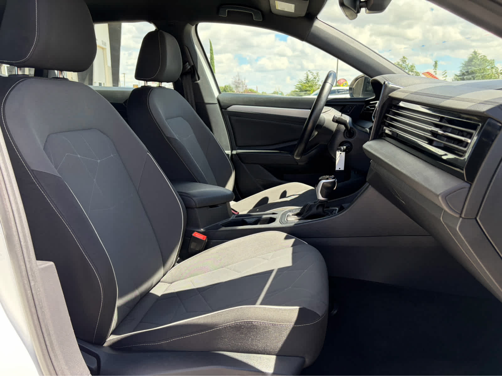 2025 Volkswagen Jetta Sport