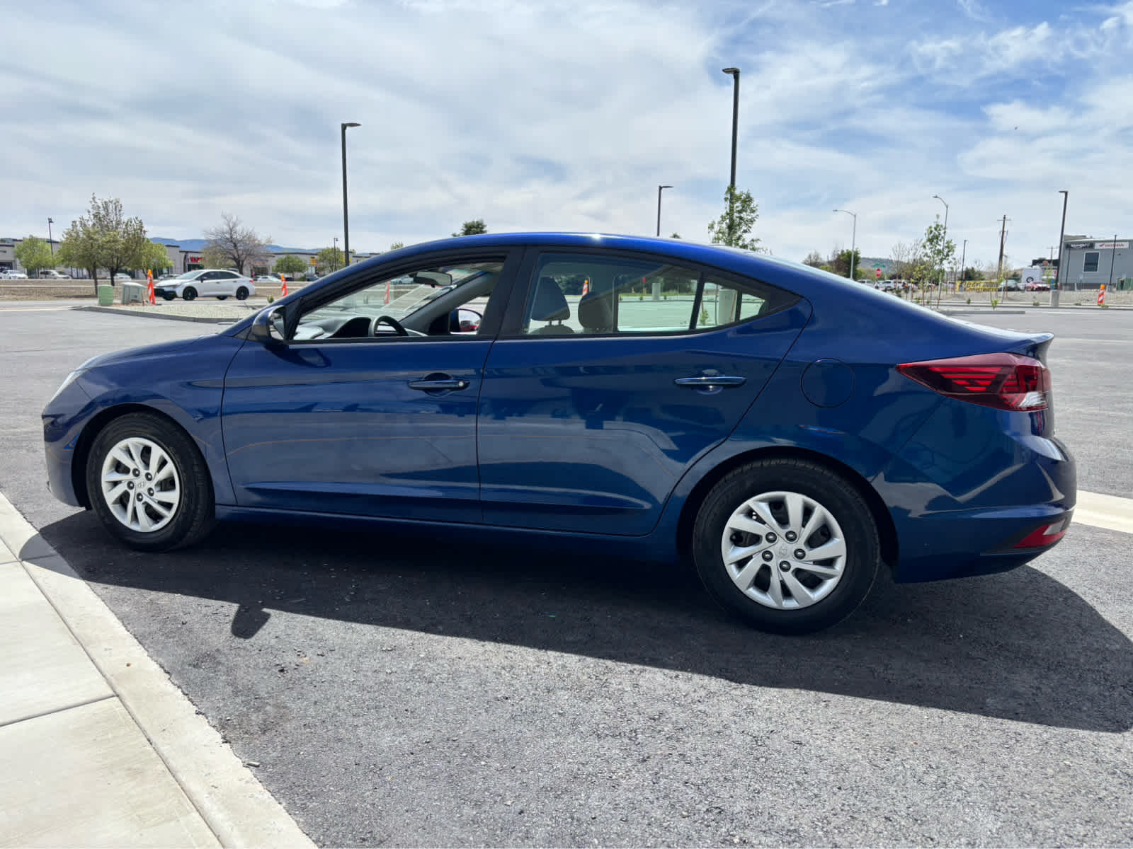 2020 Hyundai Elantra SE