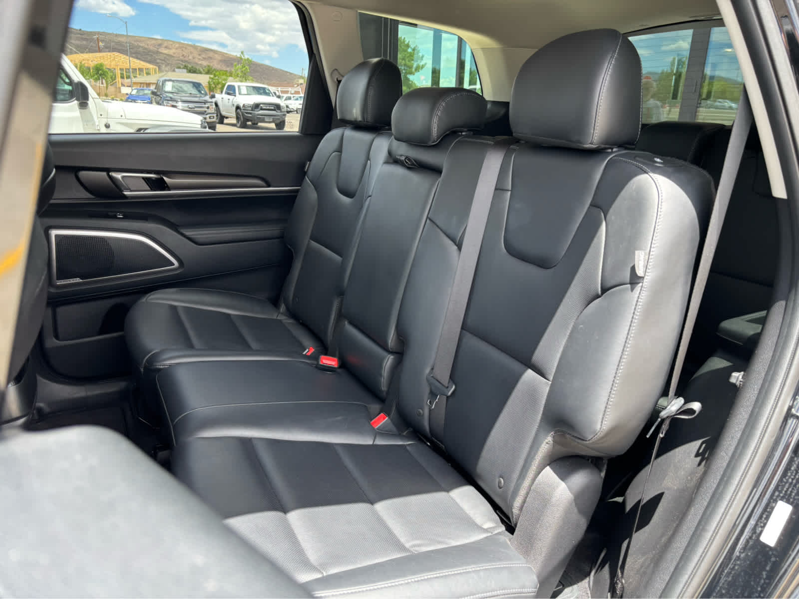 2024 Kia Telluride LX