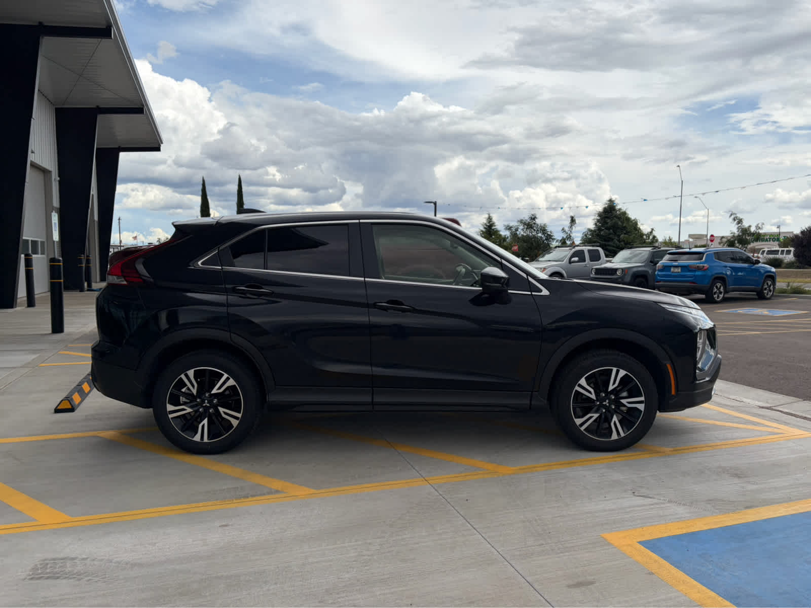 2025 Mitsubishi Eclipse Cross SE