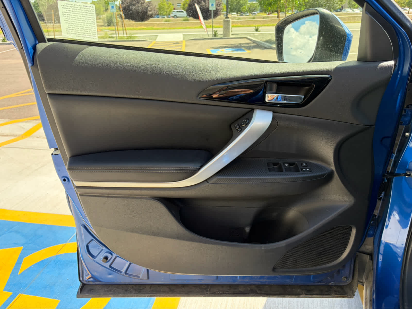 2025 Mitsubishi Eclipse Cross SE