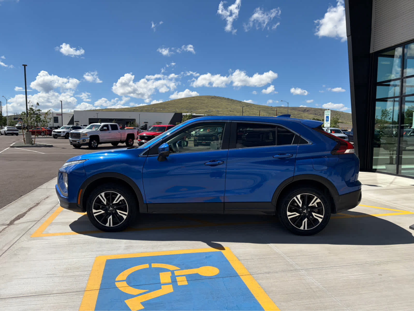 2025 Mitsubishi Eclipse Cross SE