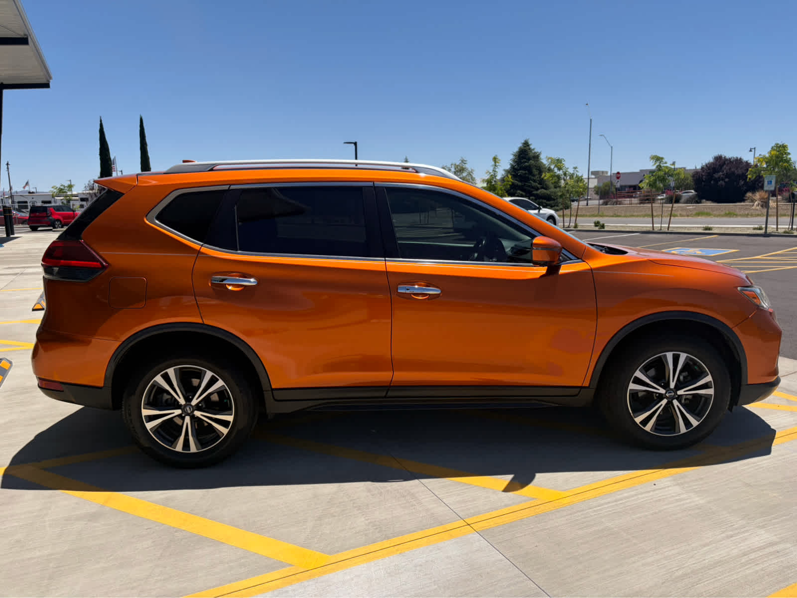 2020 Nissan Rogue SV