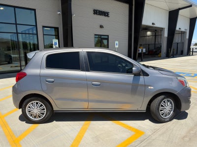 2018 Mitsubishi Mirage ES